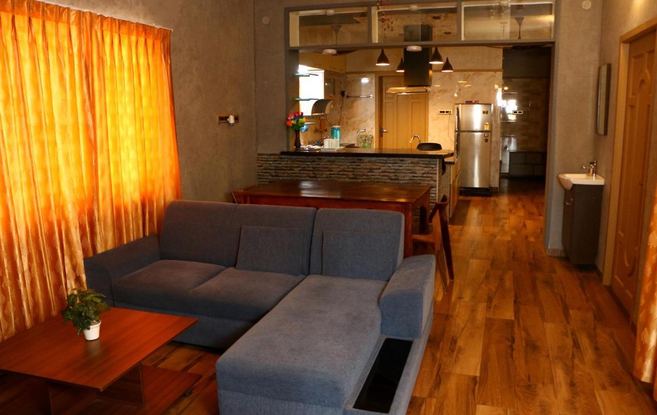 Penthouse 2Bhk With Bathtub And Terrace Pondicherry Exterior foto