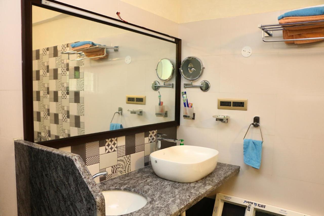 Penthouse 2Bhk With Bathtub And Terrace Pondicherry Exterior foto